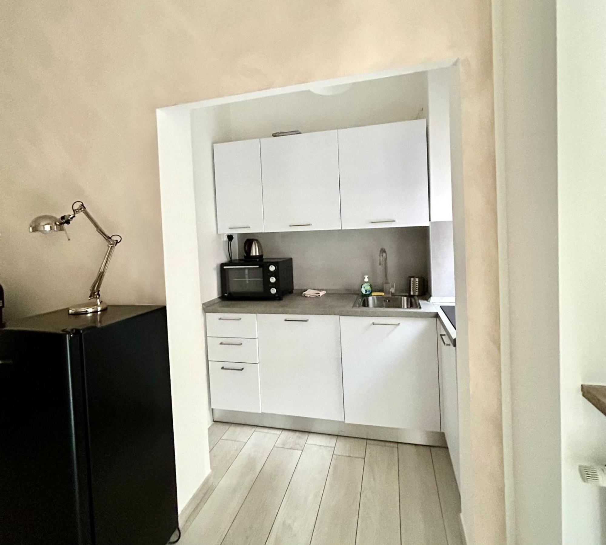 Lovely 2 Room Apartment With Small Garden Milan Extérieur photo